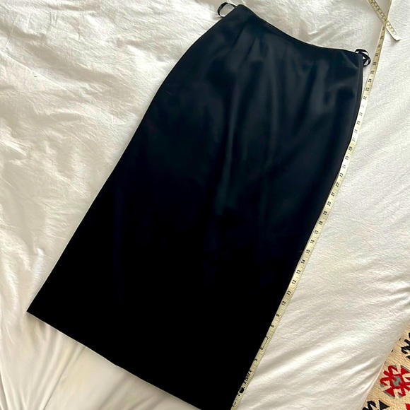 I tags Black Ellen Tracy fitted Skirt with back kick pleat size 8 see discript - Picture 4 of 11